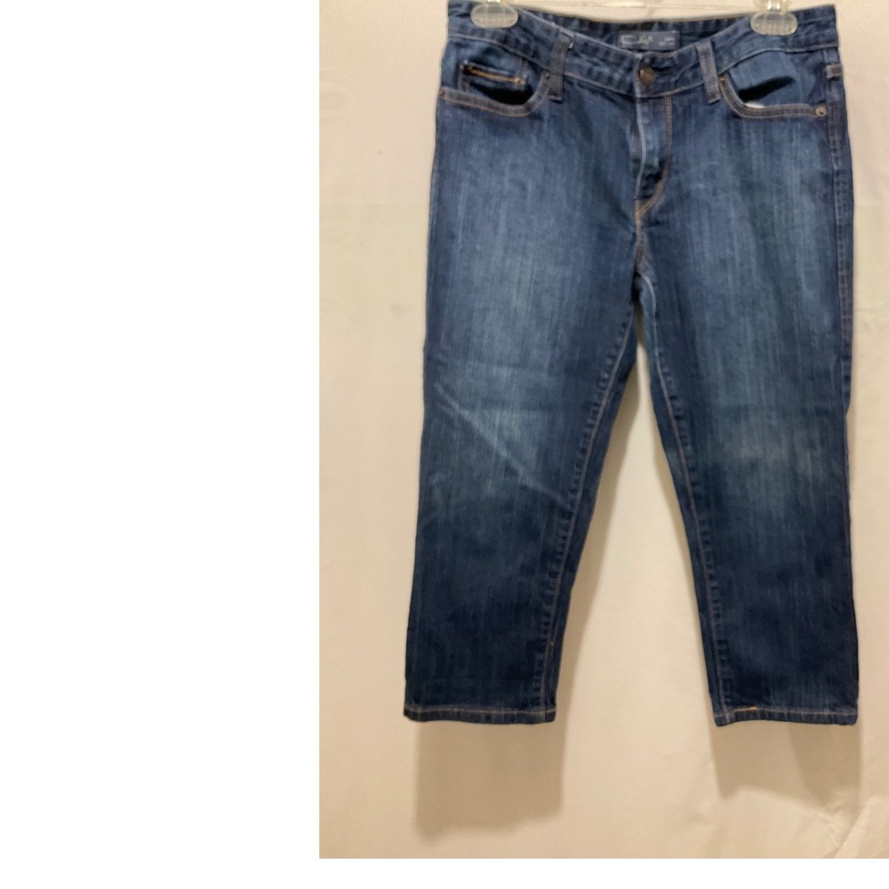 Levi's 552 Capri‎ Jeans Womens Size 6 Blue Denim Cropped Mid Rise